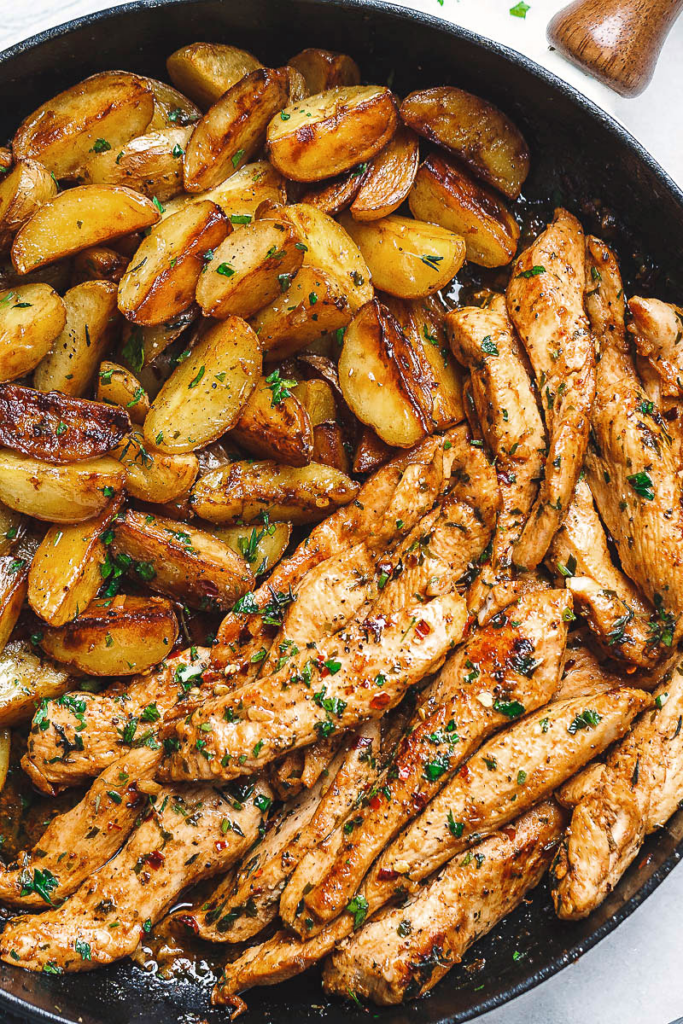Garlic Butter Chicken and Potatoes – Easy One-Pan Dinner